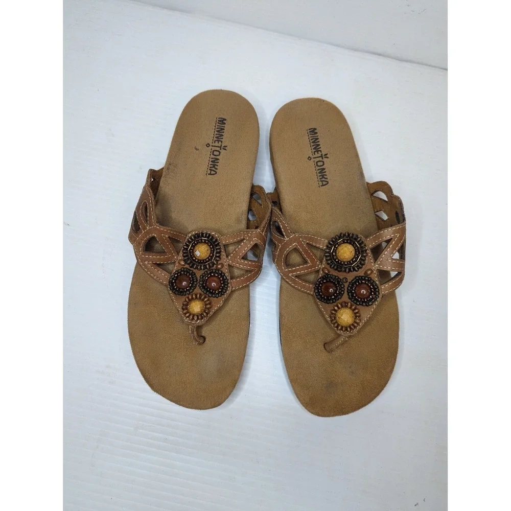 Minnetonka 70805 Women's‎ Leather Beaded Thong Sandal Flipflops Size 9